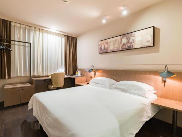 Jinjiang Inn Nanjing Road Pedestrian Streeteast Asia Hotel Shanghai Exterior foto
