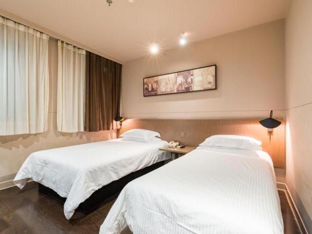 Jinjiang Inn Nanjing Road Pedestrian Streeteast Asia Hotel Shanghai Exterior foto